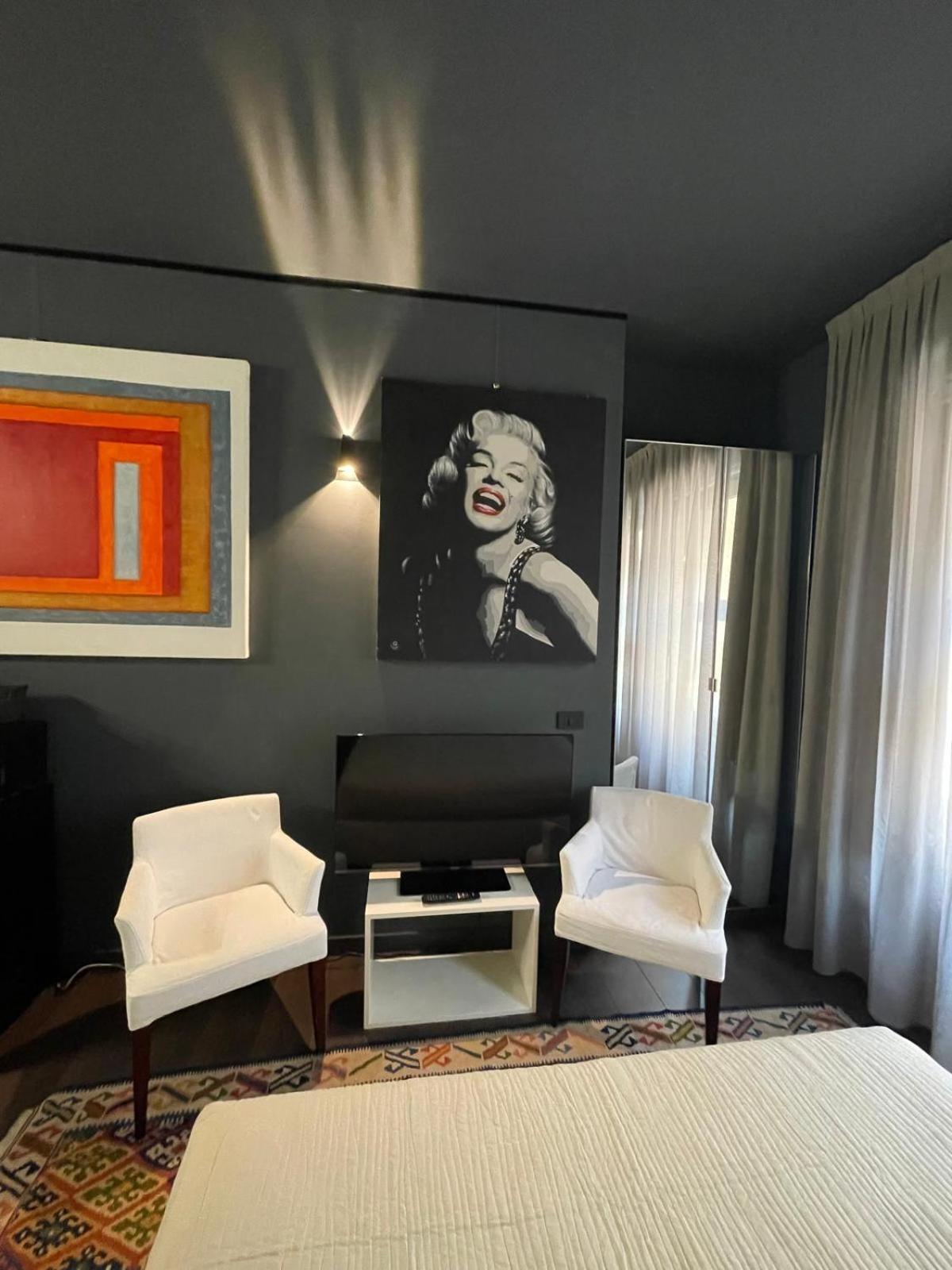 Apartment Station Milan